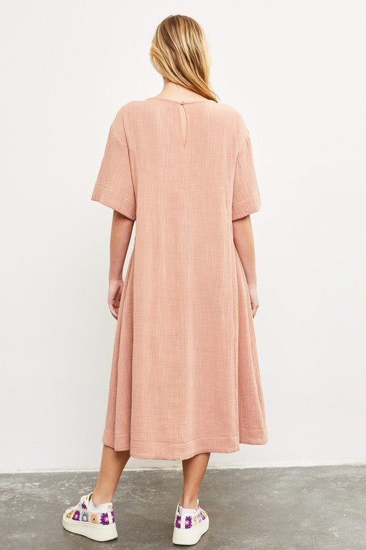 Back view of midi dress with keyhole closure